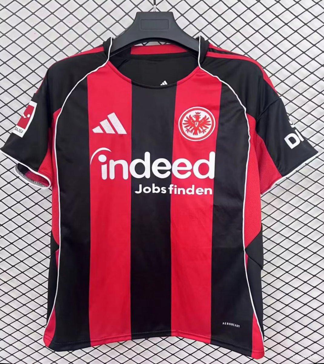 Camiseta de fútbol Eintracht Frankfurt 2025/26 LOCAL MANGA CORTA VERSION FAN